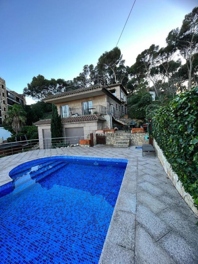 Happy Holiday home