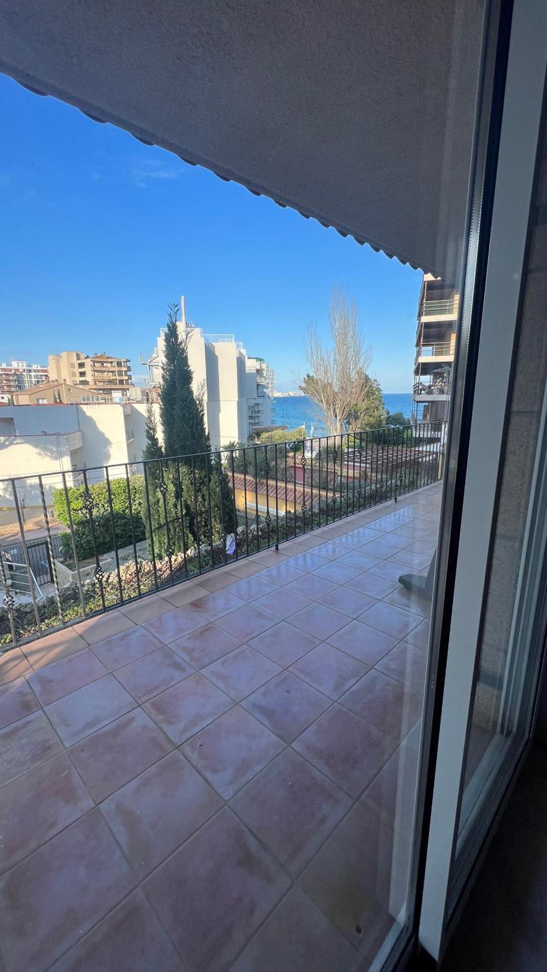 Holiday home Happy Girona